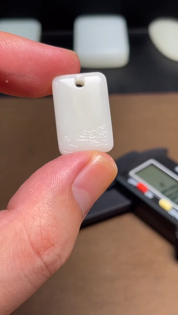 和田玉未镶嵌颈饰8