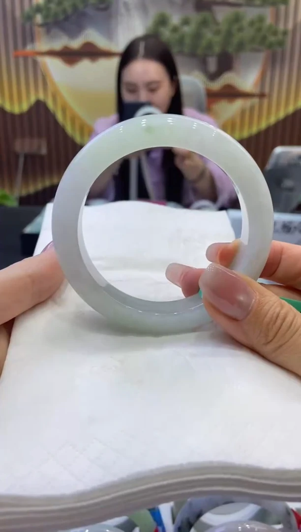 翡翠手镯未镶嵌00009312