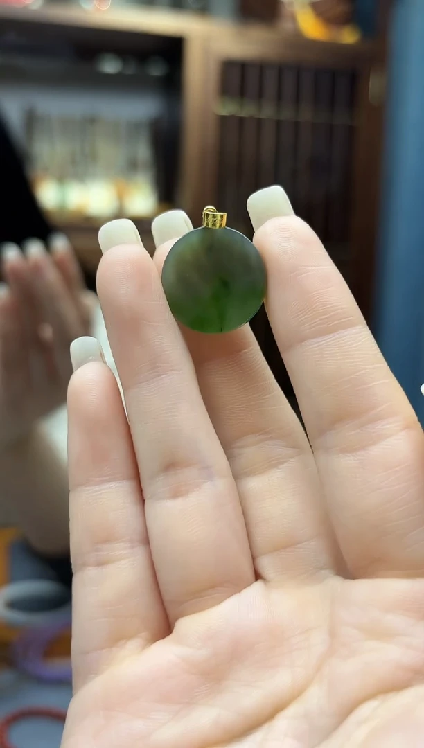 颈饰银S925镶嵌和田玉s925银和田玉圆牌吊坠ZD赠皮绳