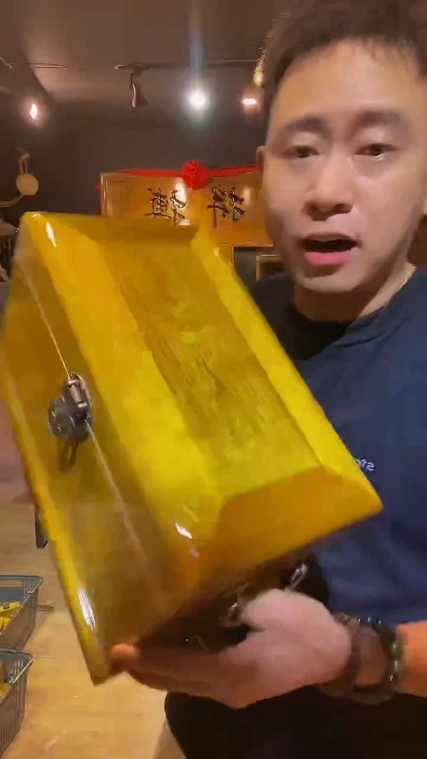 木金丝楠木制品没箱子32*18*20