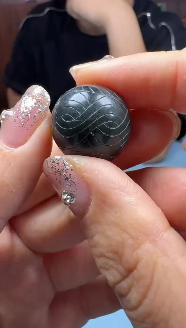 和田玉未镶嵌颈饰1