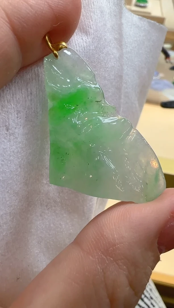 【闪购商品】翡翠吊坠(不含链)18K金镶嵌多样性发货拍一发一