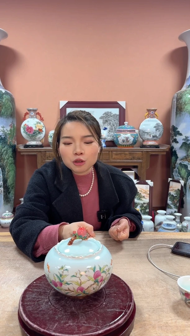 陶瓷寿桃茶叶罐（小）7777