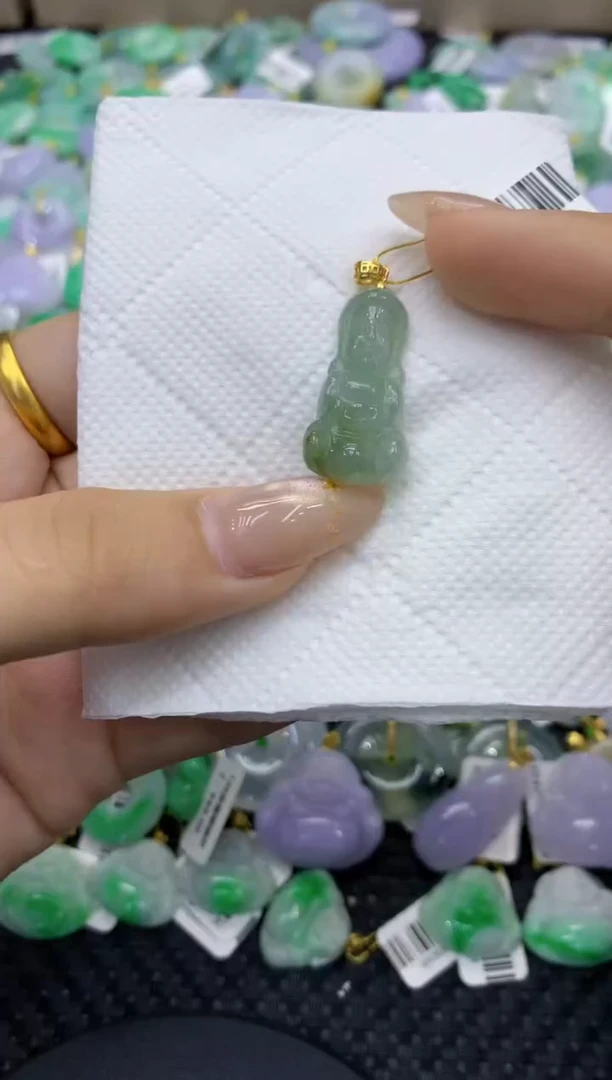 颈饰未镶嵌翡翠天然缅甸翡翠A货