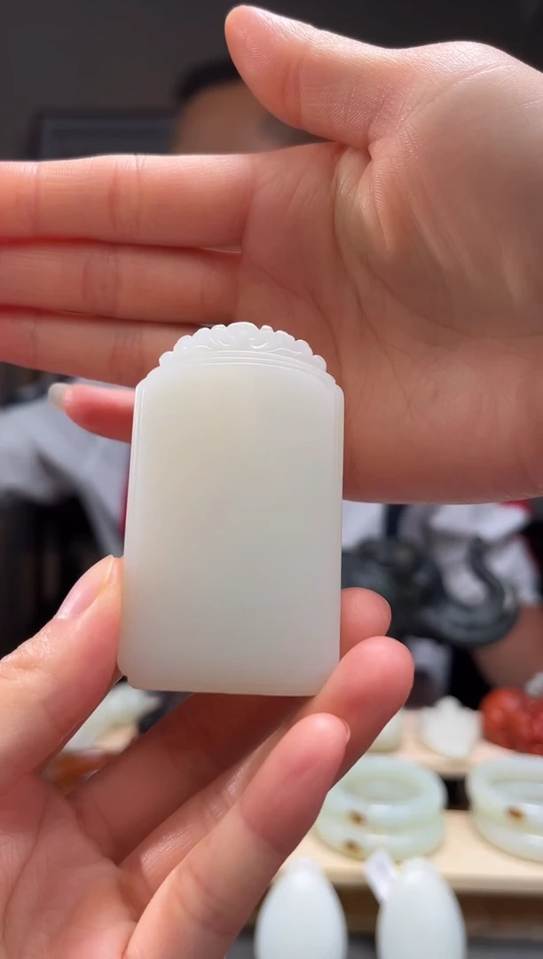 颈饰未镶嵌和田玉黑***3吊坠