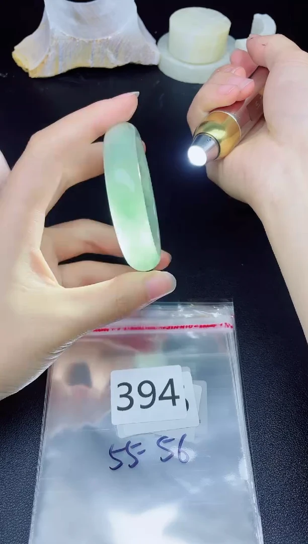 未镶嵌手镯翡翠394