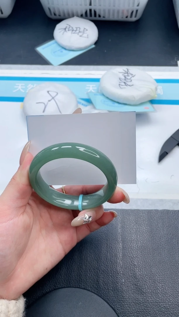 【闪购商品】石英质玉手镯未镶嵌3-V63-54