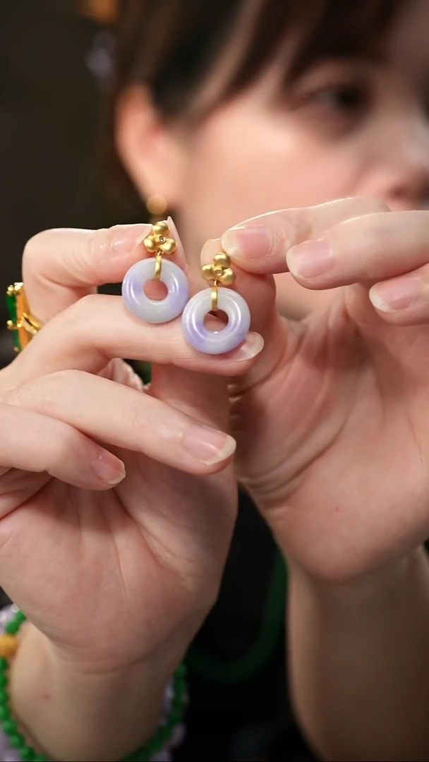 18K金镶嵌翡翠耳饰飘紫翡翠甜甜圈耳饰