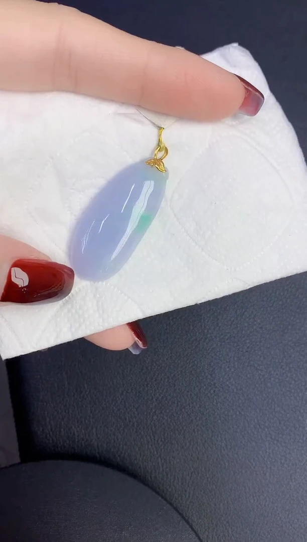 颈饰18K金镶嵌翡翠缅甸天然翡翠a货