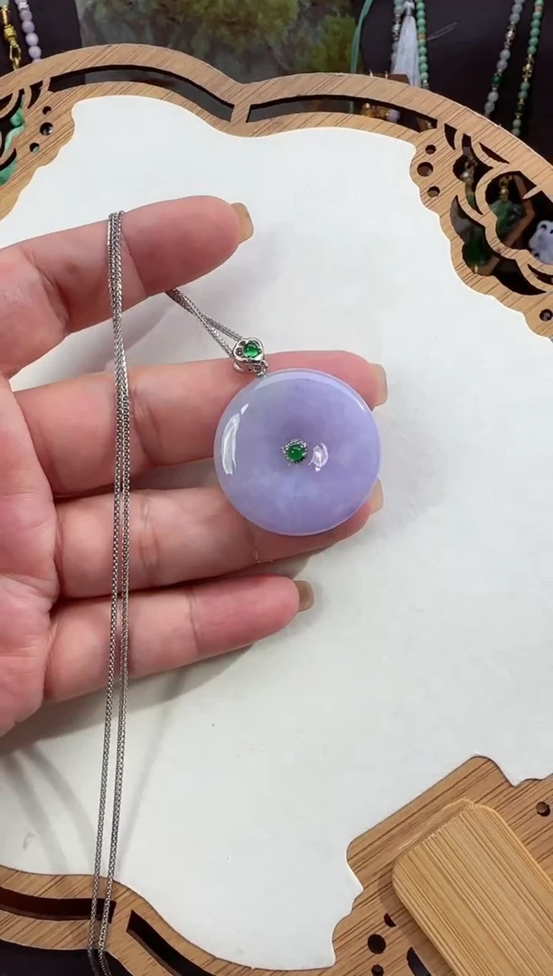 翡翠未镶嵌颈饰扣子