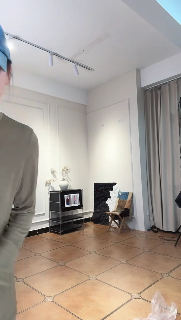 爆**花设计师品牌卡其色波点打底