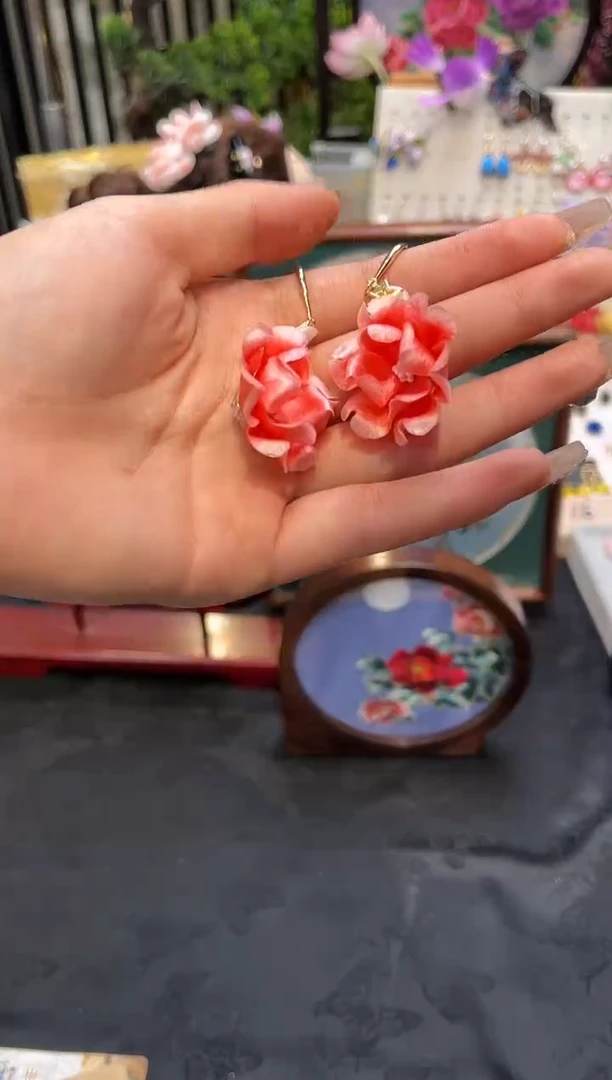 织绣G****t非遗手工苏绣饰品