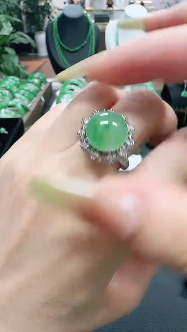 未镶嵌1石英质玉（非洲翠）/9681