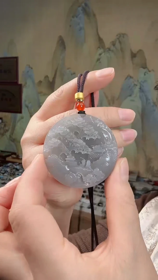 颈饰未镶嵌和田玉.