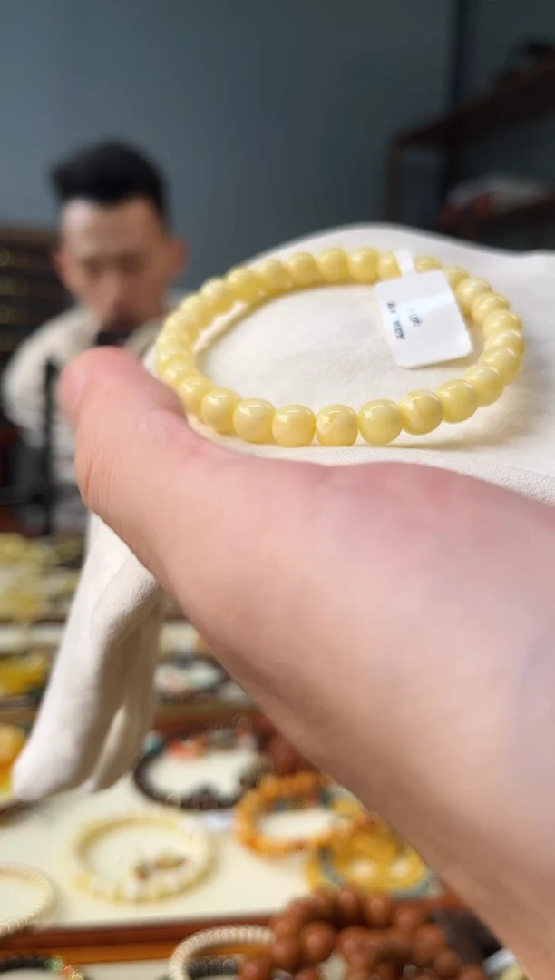 未镶嵌琥珀裸石兮*琥珀蜜蜡q010