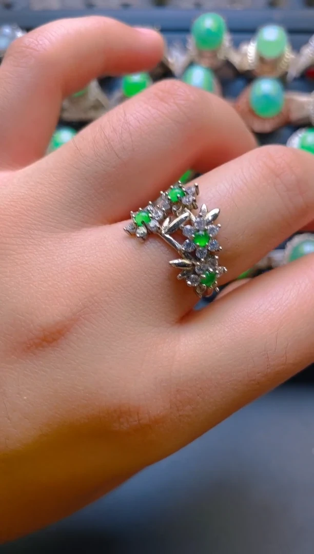 【闪购商品】翡翠耳饰银S925镶嵌天然A货翡翠1