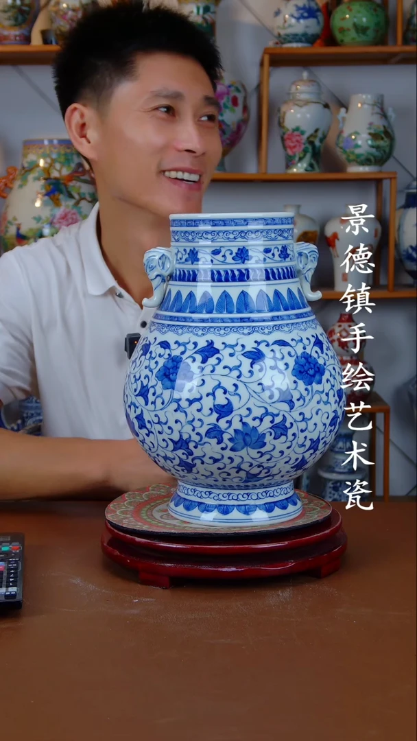 现代景德镇手工手绘陶瓷摆件41