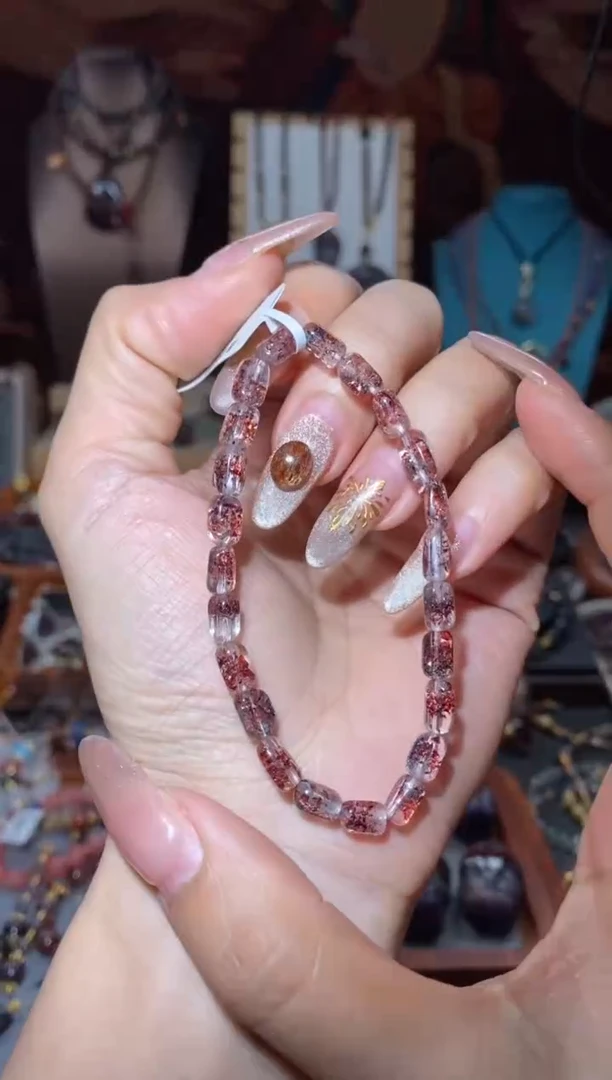 【闪购商品】水晶手串未镶嵌金草莓