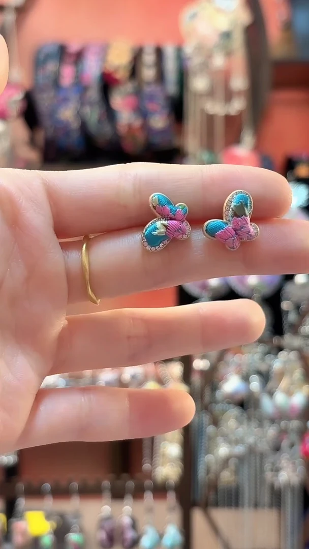 织绣 云织谣民族风精美饰品   129