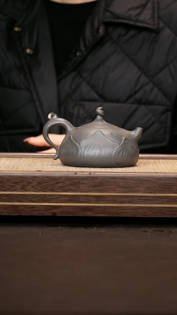 茶壶紫砂呀*天青泥 莲花壶200cc 张玲玲
