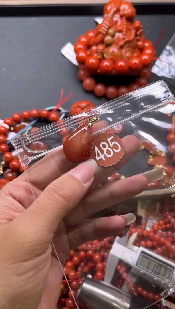 南红玛瑙未镶嵌珠宝奇石485