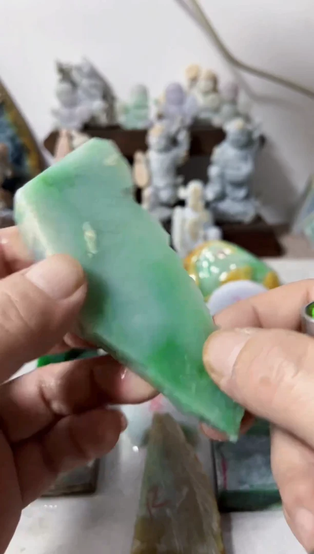 【闪购商品】翡翠吊坠(不含链)未镶嵌A516