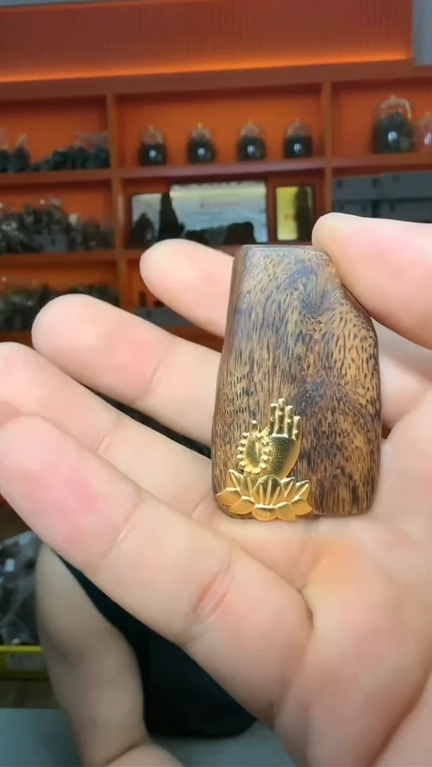 沉香吊坠a10号多样性发一