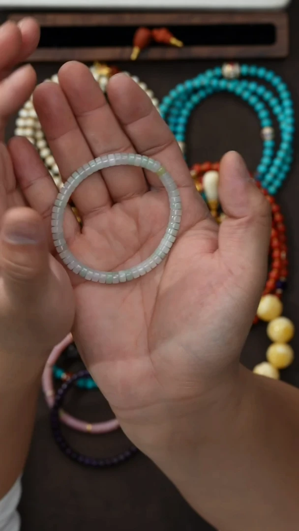 未镶嵌手串翡翠鹏*鹏翡翠手串