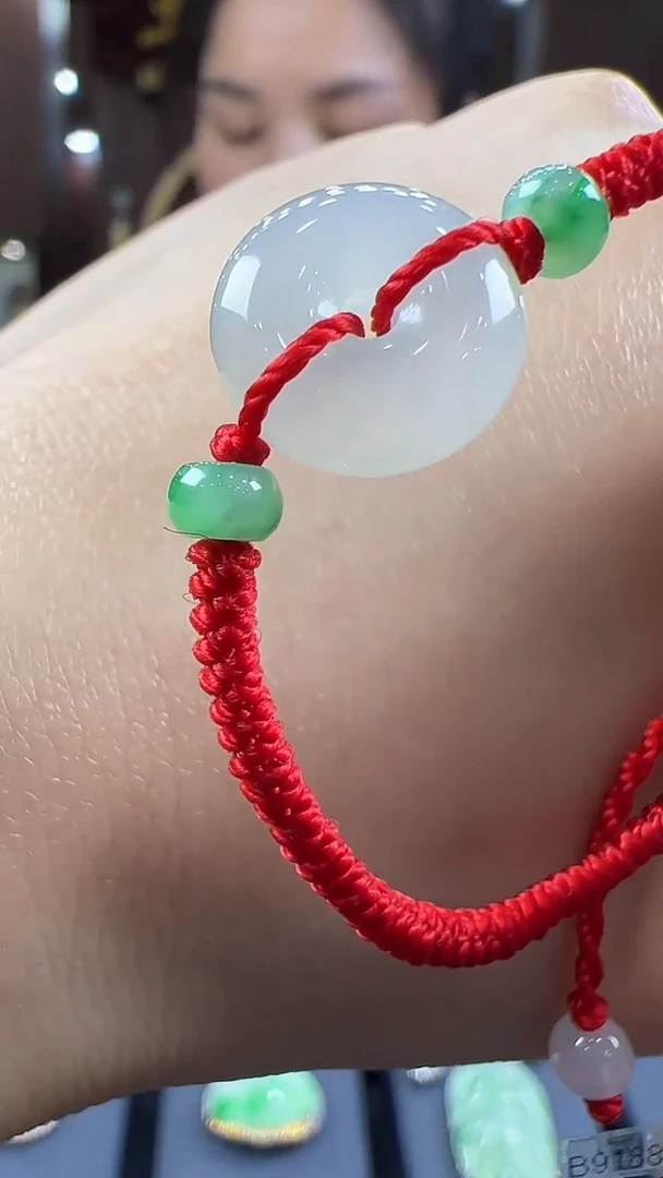 【闪购商品】翡翠挂件未镶嵌儿童手绳