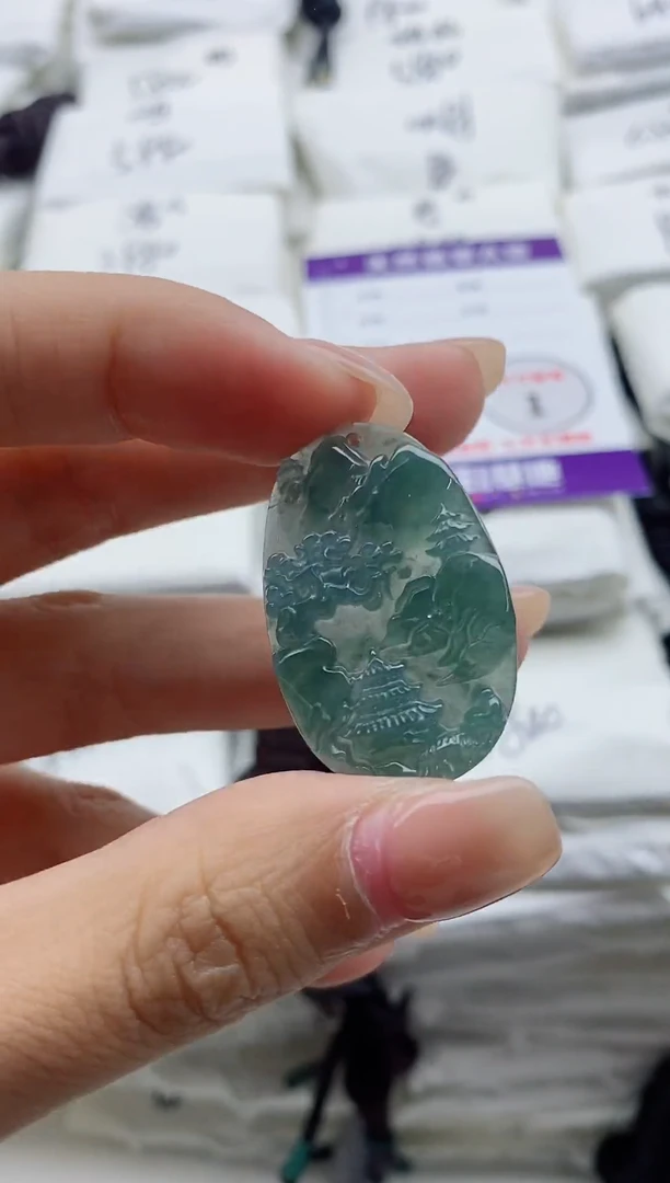 颈饰未镶嵌翡翠8