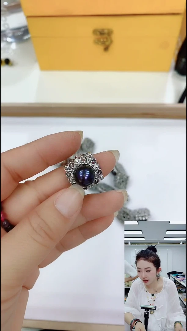 淡水珍珠合金颈饰0199珍珠魔盒