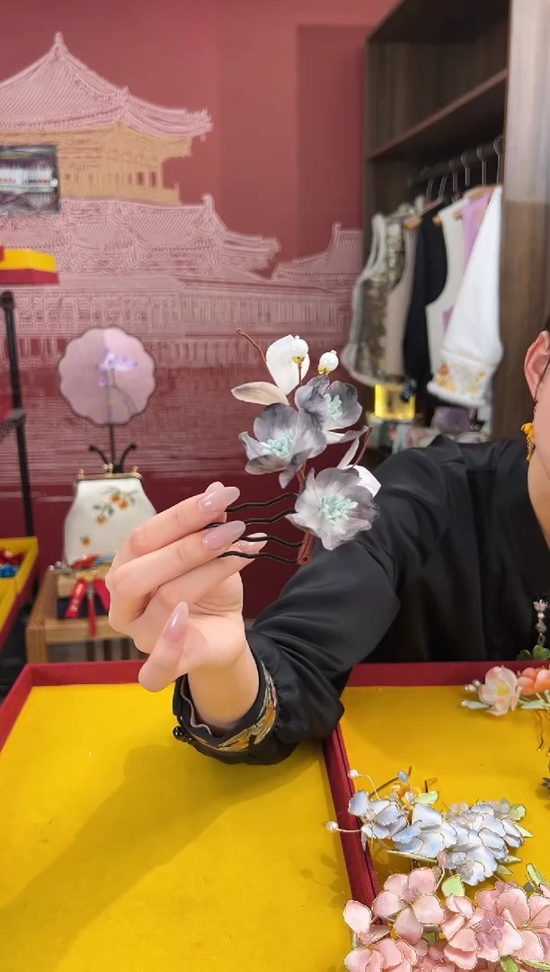 【闪购商品】刺绣非遗绒花（发饰）