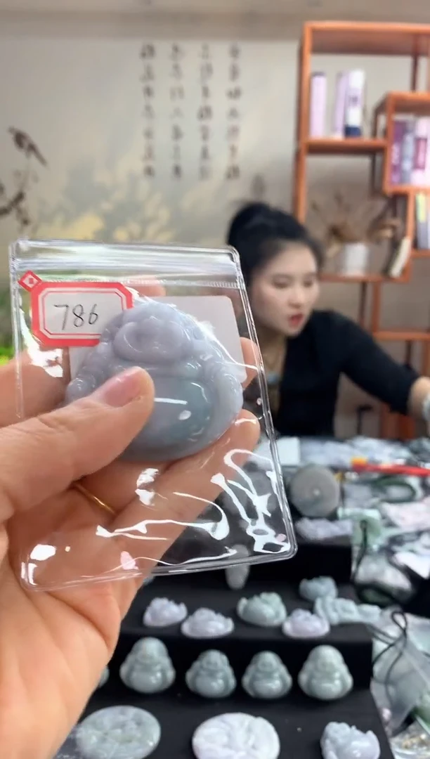 【闪购商品】翡翠颈饰未镶嵌佛公786