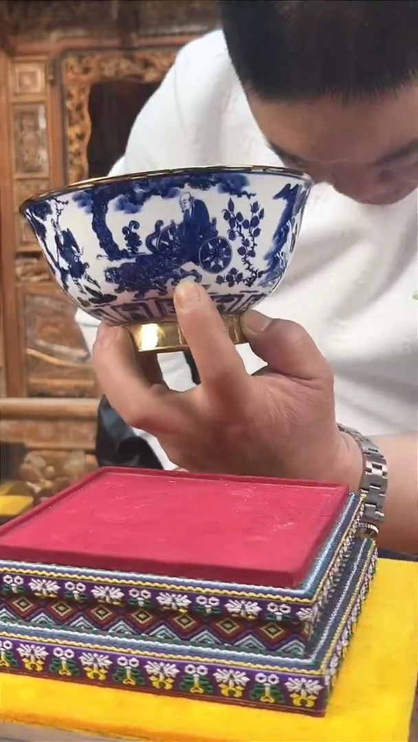 【闪购商品】瓷片258F现代工艺品一个