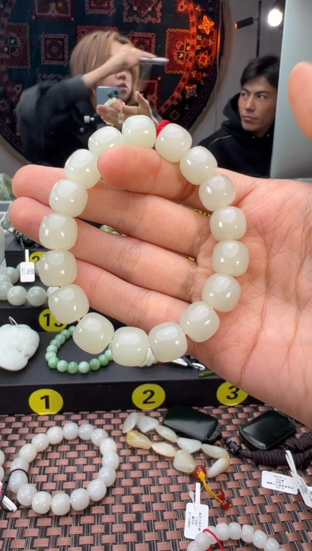 未镶嵌手串和田玉且末料金山白玉老型珠手串卡12