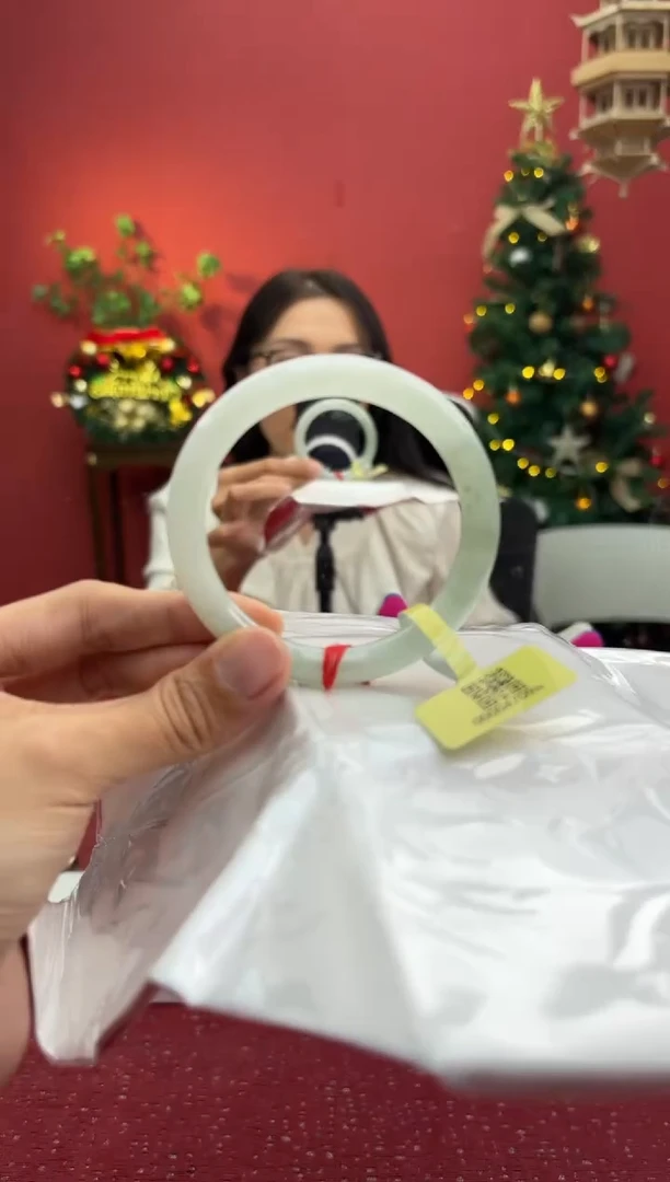 未镶嵌手镯（圆镯）翡翠翡翠手镯22