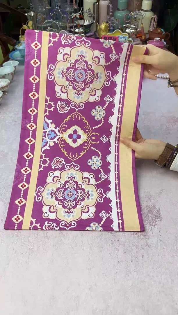 95 玫红色宝象茶席