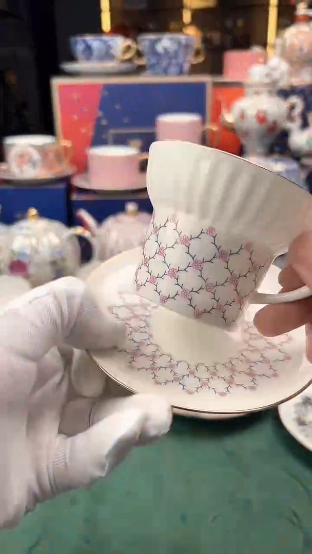 瓷片俄皇花环系列一杯一碟cibai007