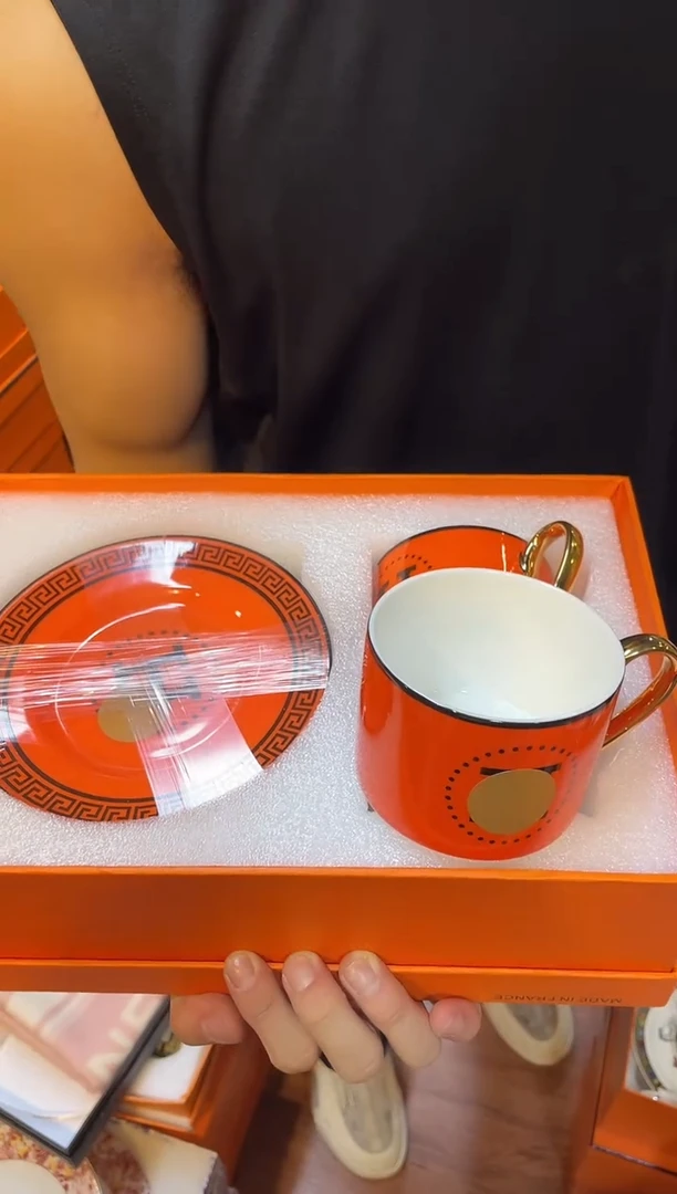 杯鸿辉家品牌瓷器，京东包邮！