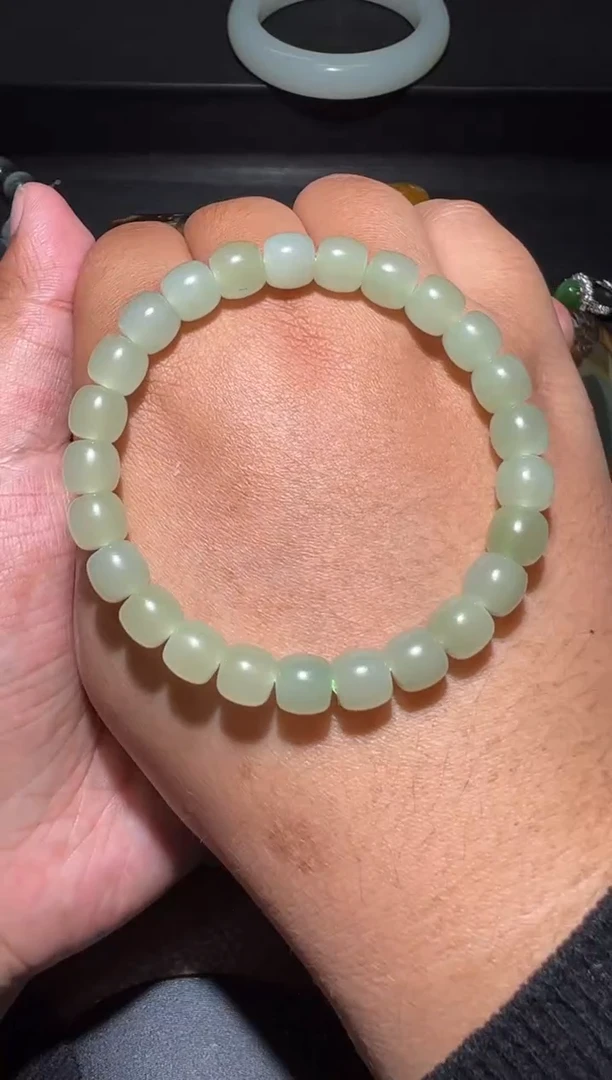 未镶嵌和田玉挂件和田玉