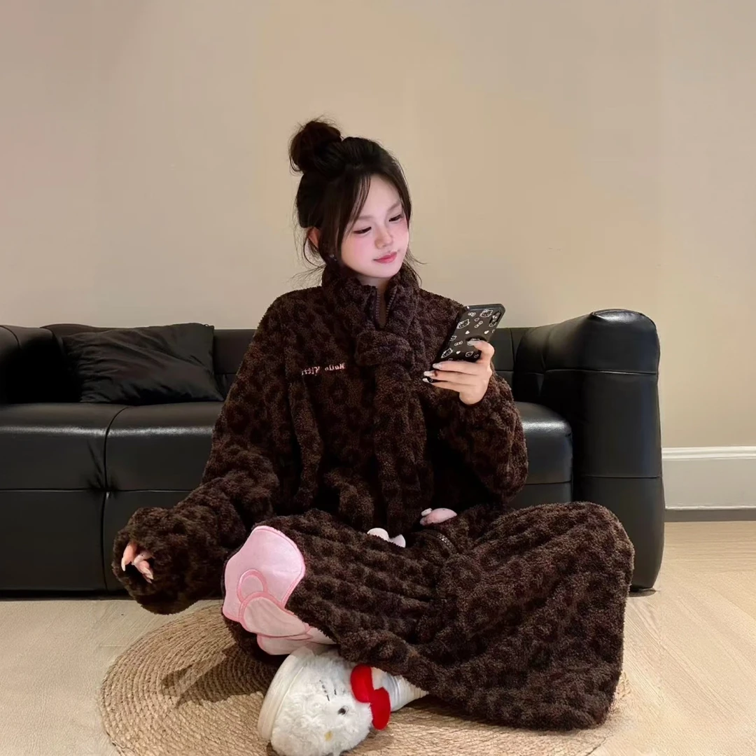 韩系黑皮豹纹KT猫珊瑚绒睡衣女秋冬加绒加厚保暖家居服套装可外穿