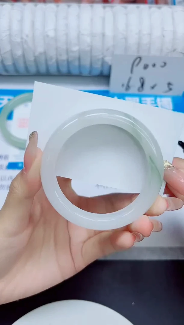 石英质玉手镯未镶嵌100/54