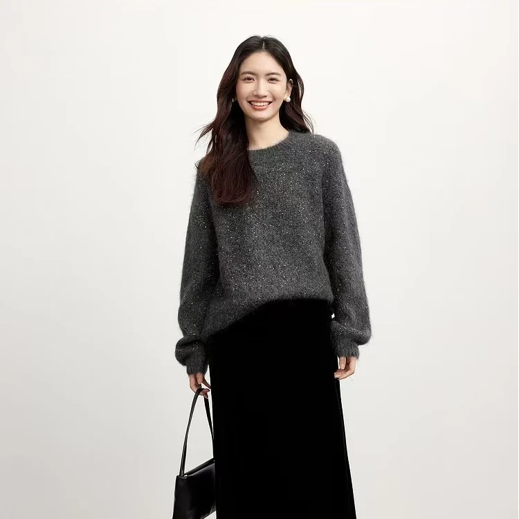 慕沙星河 软糯重磅JIN口马海毛亮片宽松显瘦长袖针织衫MS244197