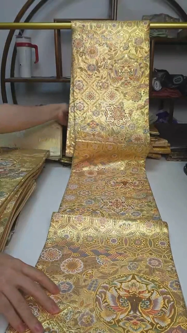 织绣西阵织六通宝相花
