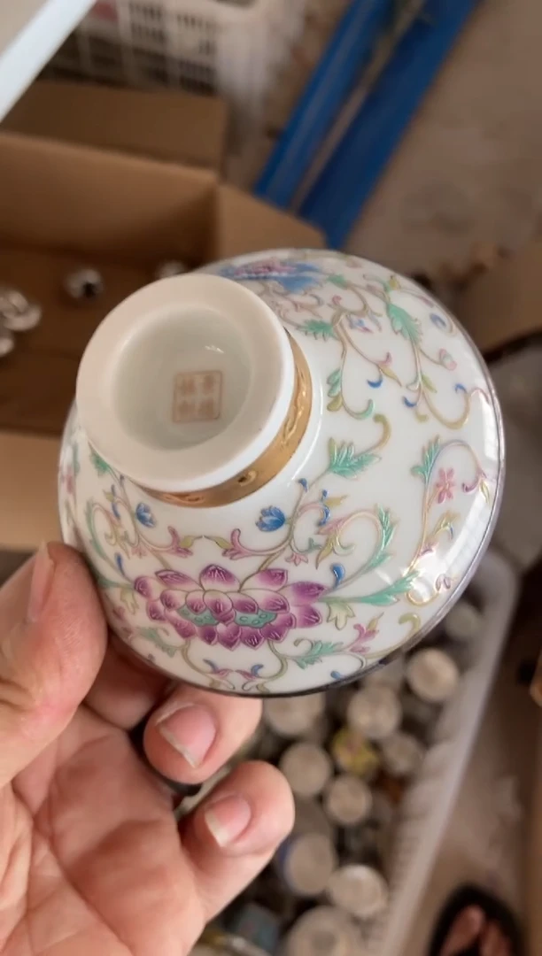 杯无运费险有瑕疵的摄影的产品有使用过的痕迹有点脏介意勿拍