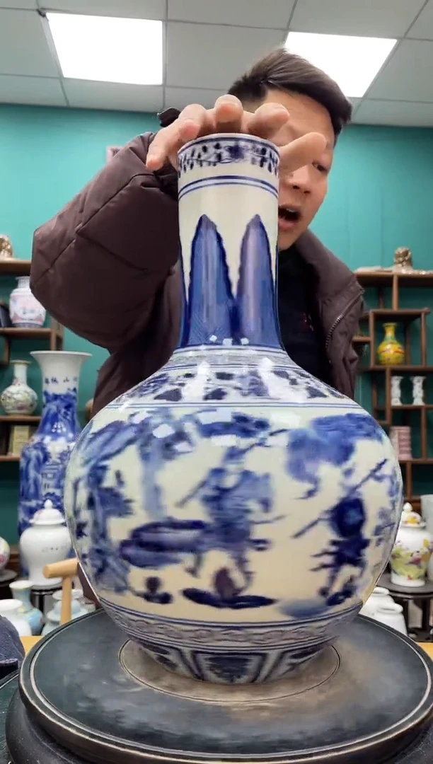 摆件青花天球陶瓷摆件