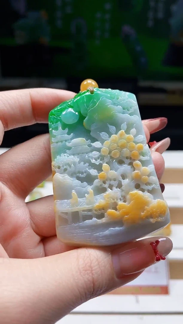 颈饰未镶嵌翡翠1