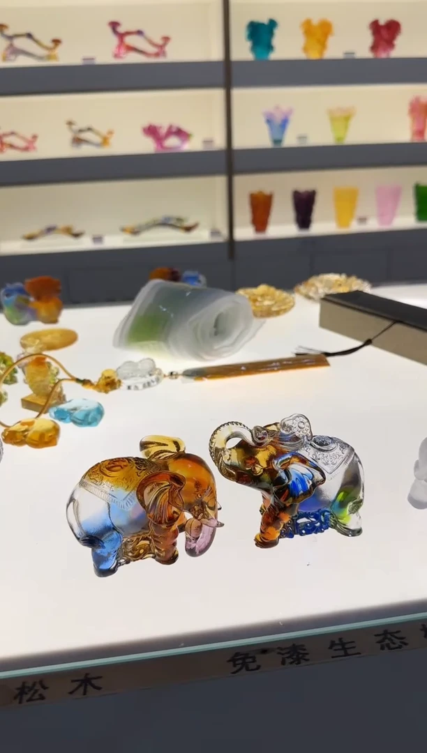 手工艺品琉璃彩色小象一对