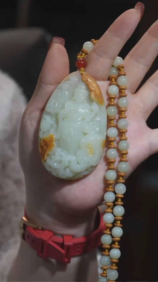 颈饰未镶嵌和田玉普贤