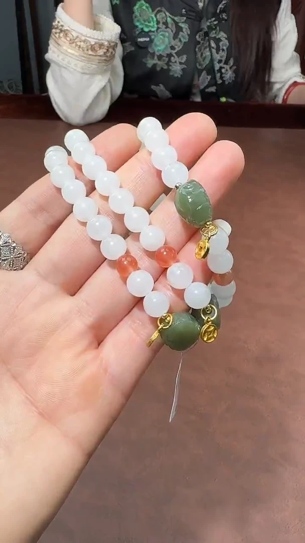 未镶嵌手链和田玉  B6485 多样性发货其一